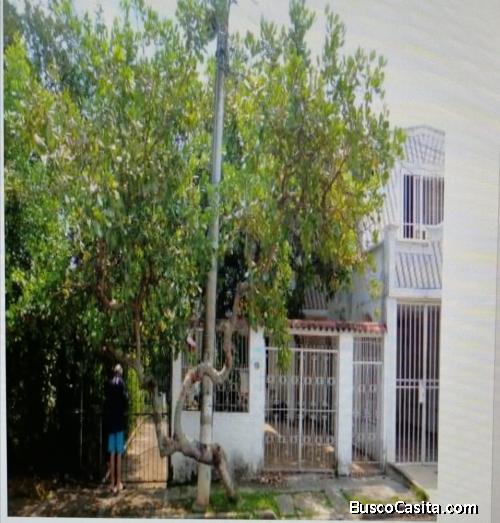VENTA CASA- LOTE EN PROVENZA