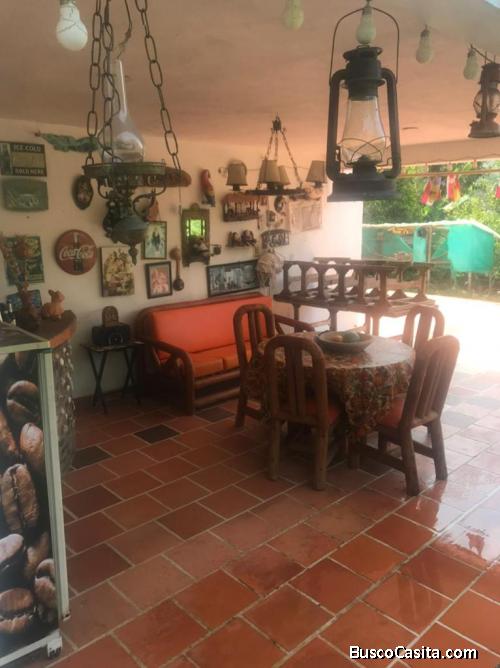 VENDO HERMOSA CASA EN MESITAS EL COLEGIO