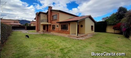 se vende hermosa casa en Chia