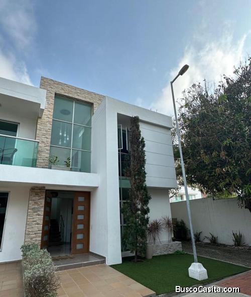 lVENDO HERMOSA CASA DE CONJUNTO EN VILLA CAMPESTRE, ESTRATO 4 DE PUERTO COLOMBIA, 160 M2, PISCINA