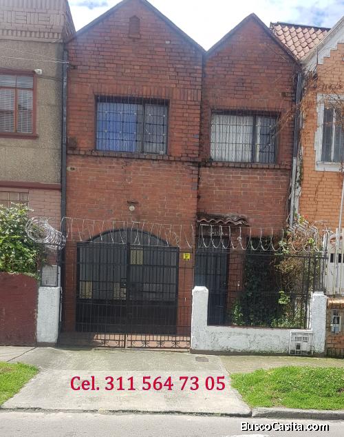 Vendo casa amplia e iluminada 2 pisos, 5 cuartos, 5 baños, garaje, cerca a la U. Libertadores  Chapi