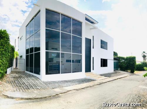 VENDO ESPECTACULAR CASA CAMPESTRE EN  RICAURTE CUNDINAMARCA