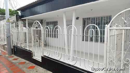 Hermosa y amplia casa en el Barrio Cevillar barranquilla