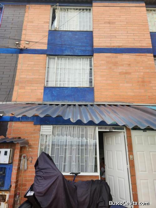 Hermosa casa de 4 pisos: Tu Hogar Ideal con Todo lo que Necesitas.