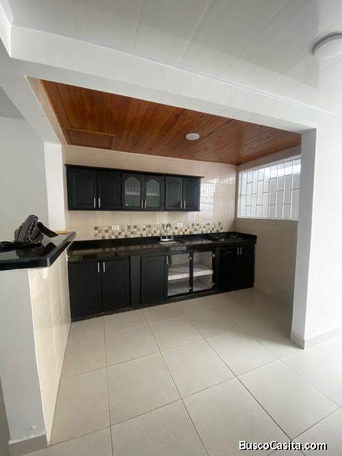 Hermosa casa en venta-rosa blanca