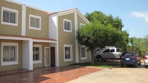 Villa Cerrada en venta Lago Mar Beach Maracaibo