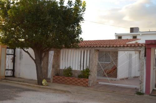 Casa en venta maracaibo sector maranorte Oscar Romero