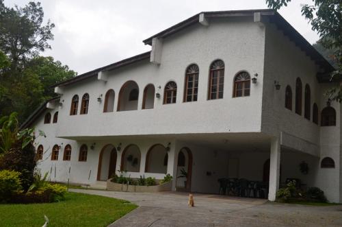 Casa con cabañas en venta la puerta estado trujillo Oscar romero