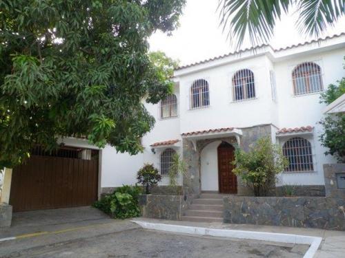 VENTA de CASA en BARQUISIMETO. Este 12-598