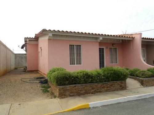 VENTA de CASA en CABUDARE 12-1999