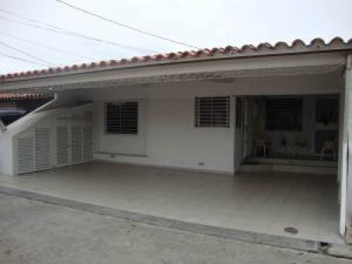 Venta de Casa  en Villas del Este –Barquisimeto 