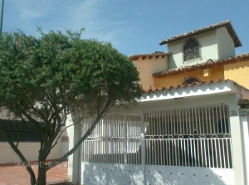  Venta de Casa en Avenida Los Cardones al Este de la Ciudad de Barquisimeto 