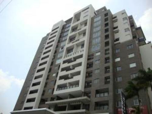 VENTA de APARTAMENTO en BARQUISIMETO-SANTA ROSA