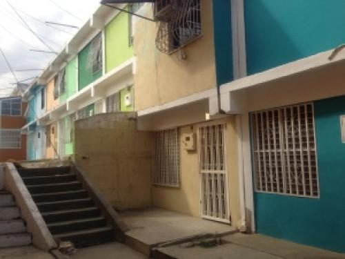Venta de Casa de Dos Niveles en Barquisimeto
