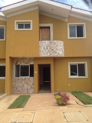 Townhouse en Lago Mar Beach