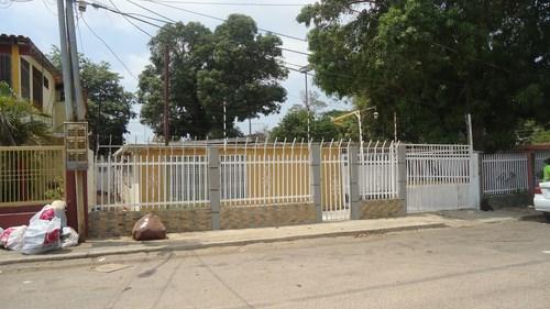 Venta de Casa en la Urb La Paz Etapa II 