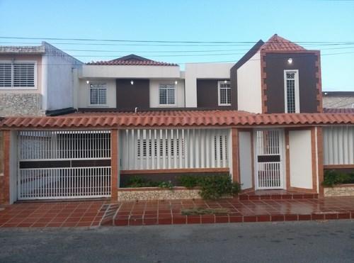 Casa en Santa Fe III Sector Las Lomas 