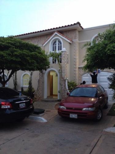 Casa en Villa Milagro Norte 