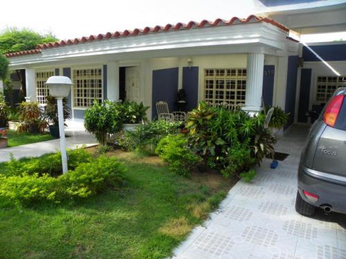 casa en venta Los Olivos Maracaibo MLS 14-9625