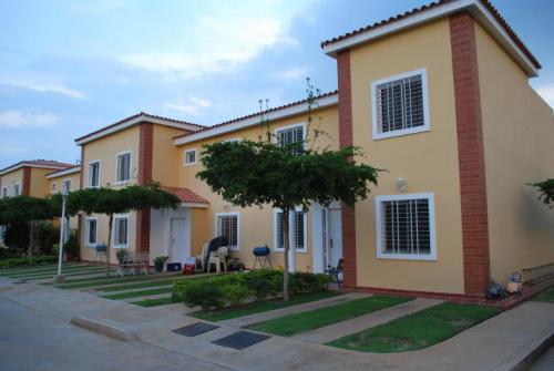  townhouse lago mar beach maracaibo mls 14-10698