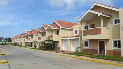 townhouse en venta Milagro norte maracaibo mls 11-5493