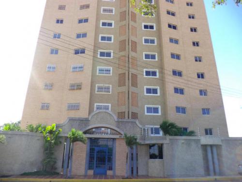 Cód. 14-7039. Apartamento en Venta en Maracaibo. Urb. Don Bosco