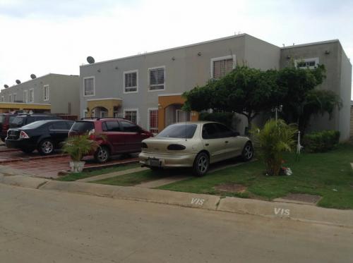 Townhouse en Caminos de la Lagunita