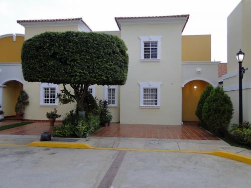 Casa en Av Universidad 