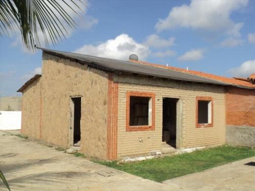 Venta de Townhouse en Flamingo Chichiriviche Código 14-9989