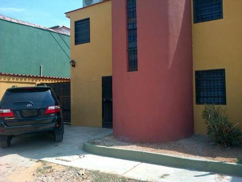 Venta de Townhouse en Malecón Chichiriviche Código 14-4489