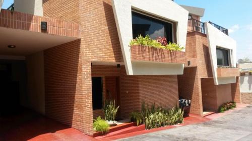 Espectacular Townhouse en Mañongo  Valencia  14-6579