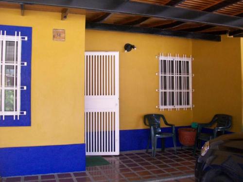 Venta de Bella casa en Vale de Oro San Diego CG1412217