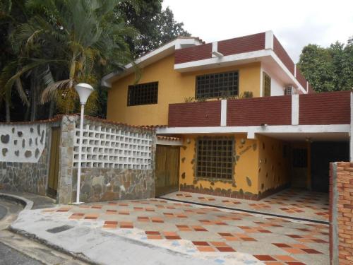 Venta de casa en El Castaño Maracay 