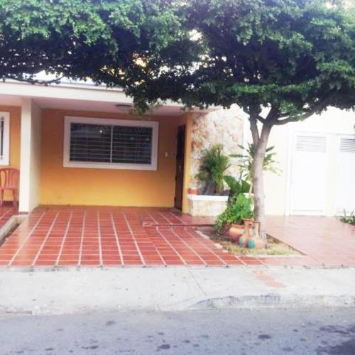 16-109 CASA TOWNHOUSE EN VENTA EN MARACAIBO, ZONA NORTE