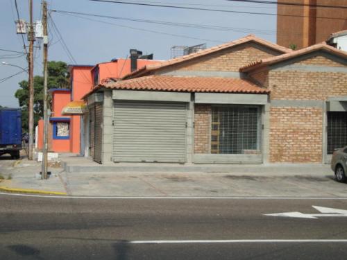 15-4946  Casa comercial en venta en Maracaibo, sector Tierra Negra