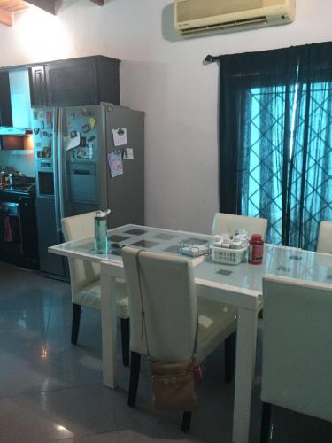 ACOGEDORA CASA