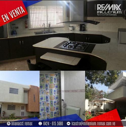 TownHouse en Venta en Zona Oeste 17MAY