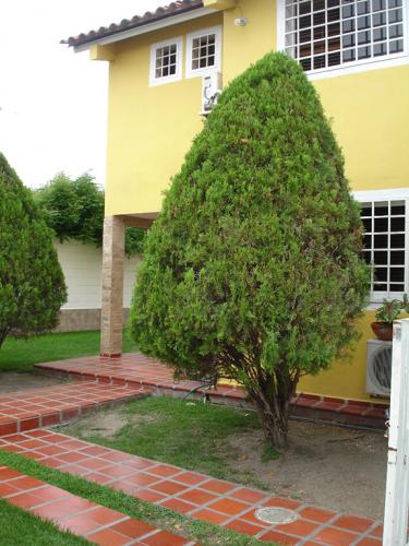 URB VILLA ROCA  