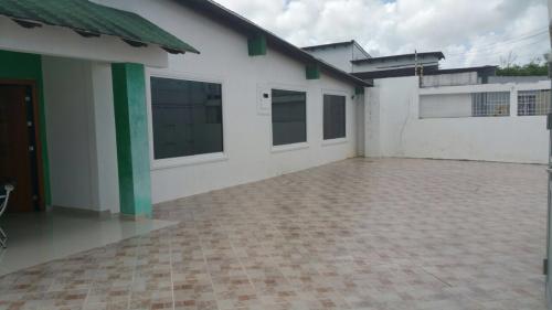 Vendo Casa Quinta Urbanización Doña Gladys (amoblada opcional)