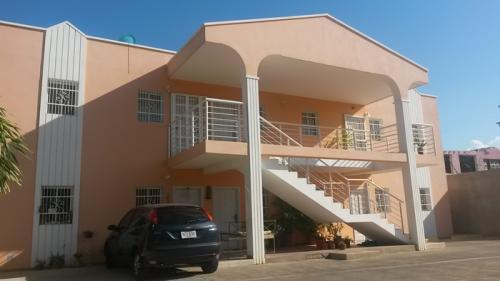 APARTAMENTO AL LADO DE LA FACULTAD DE MEDICNA
