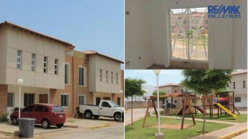 Townhouse Venta Maracaibo Sector Los Olivos 07OCT