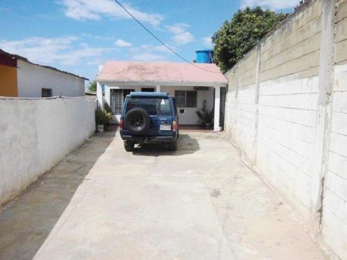 16-10324 CASA EN VENTA EN MARACAIBO, SECTOR URBE