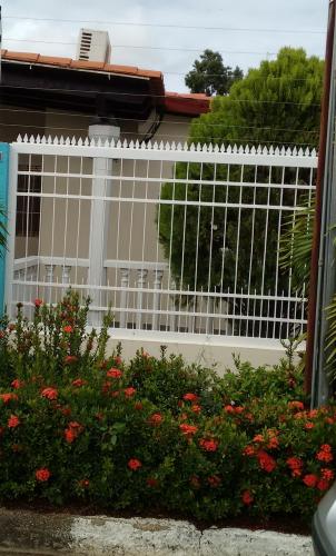 Se Vende casa en el Tigre en la Urb San Onofre