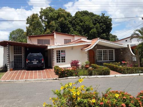 Hermosa casa en Venta, MATURIN - ESTADO MONAGAS, Para mayor Información comunicarse al: 04128393874 - 04262035747