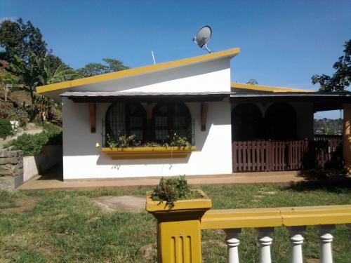 Se vende  Quinta, chalet entre carayaca y junquito