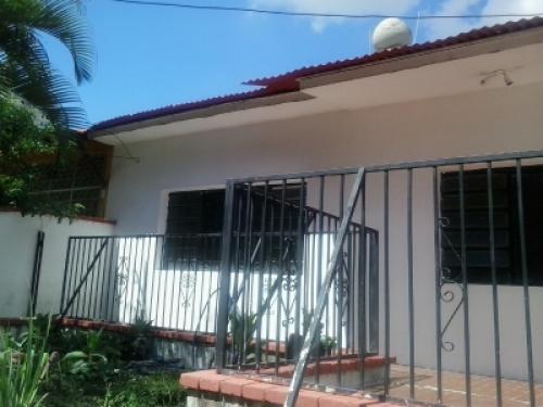 Vendo Casa en Coche Urbanización Carlos Delgado Chalbaud / Caracas