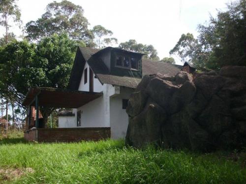 Vendo Chalet en la Colonia Tovar. Estado Aragua