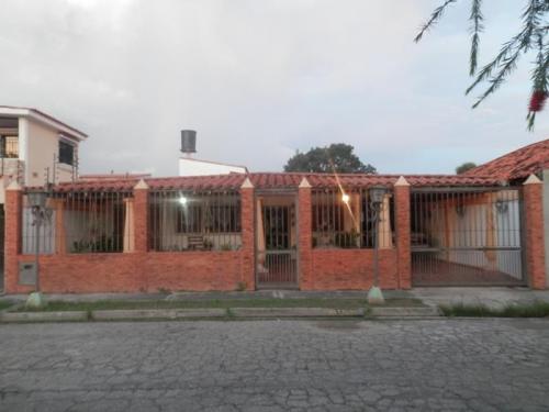 Vendo Hermosa y Amplia casa en Parque Valencia