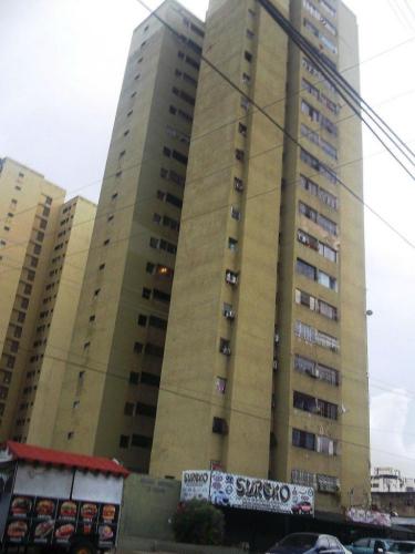 Se vende bello apartamento en residencias el mirador Naguanagua