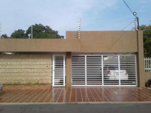 MANUEL DEPABLOS TE VENDE CASA EN MARACAIBO MLS184613